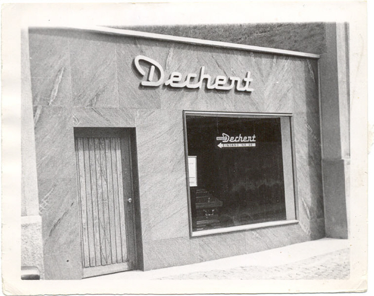 Sargausstellung Schaufenster, 1970er Jahre