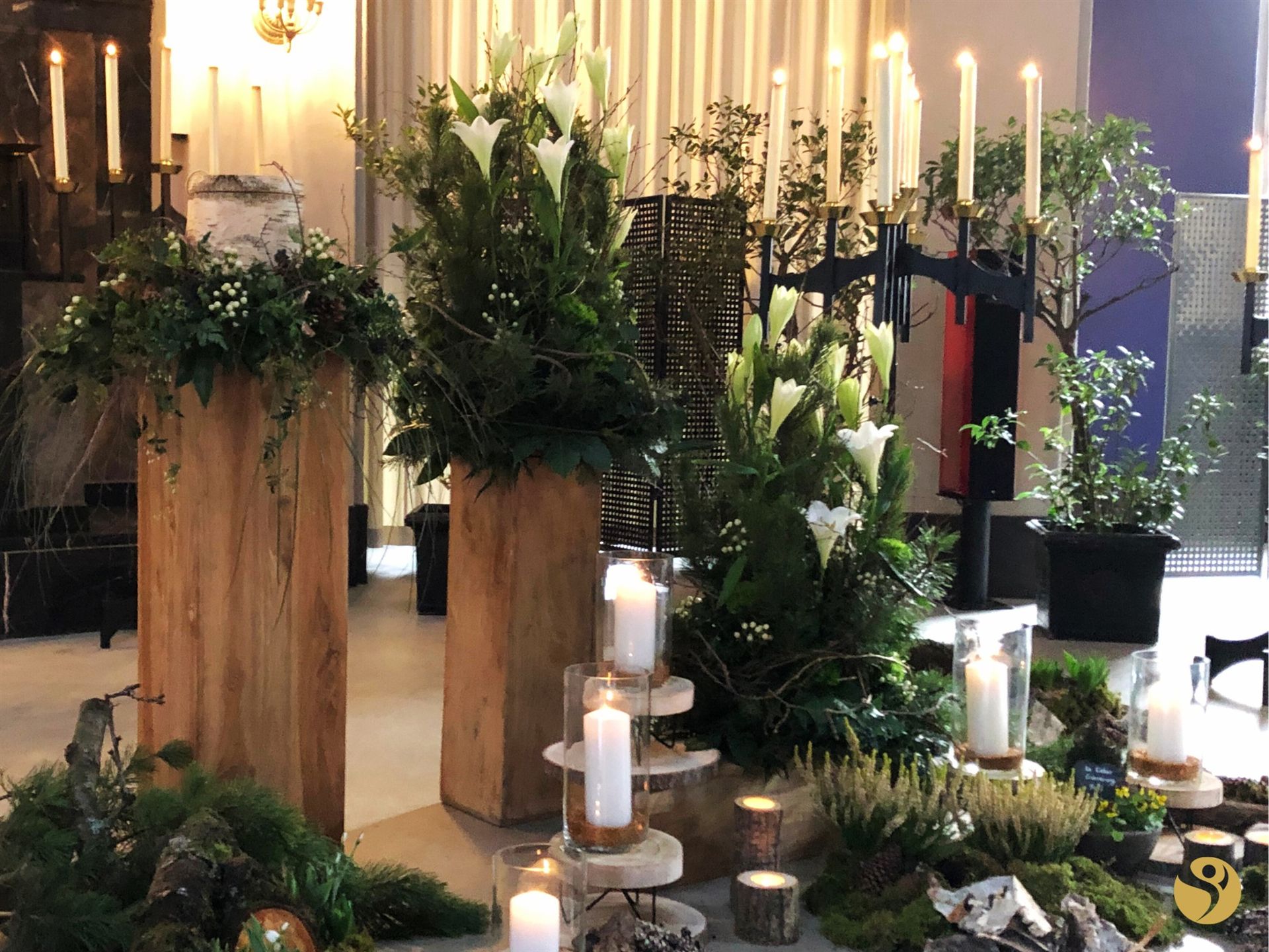 7807 – Naturnahe Dekoration Waldbestattung