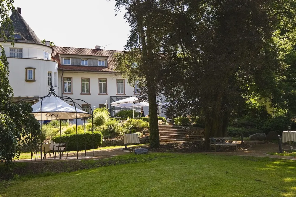 Hofgut Dippelshof mit Garten